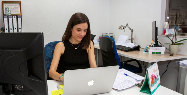 Haznos tu consulta sobre Cursos oposiciones Guardia Civil y te responderemos tan proto como nos sea posible